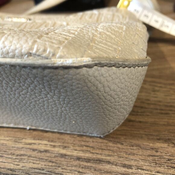 Steve Madden Cream Crossbody Bag - Picture 6 of 13